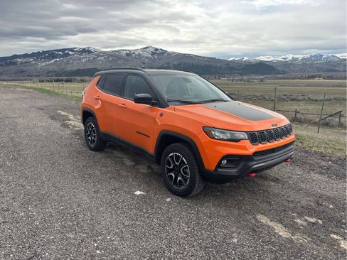 New 2026 Jeep Compass Trailhawk image 98