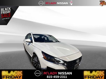 Used 2023 Nissan Altima 2.5 SV