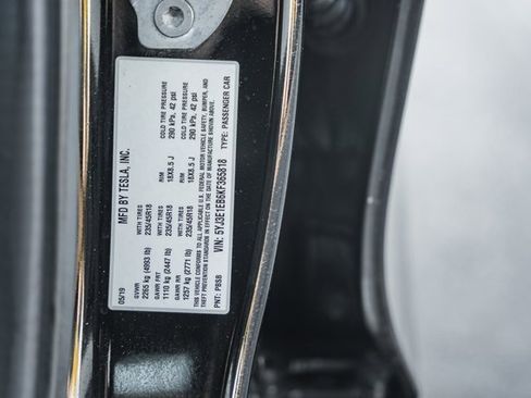 Used 2019 Tesla Model 3 Long Range image 35