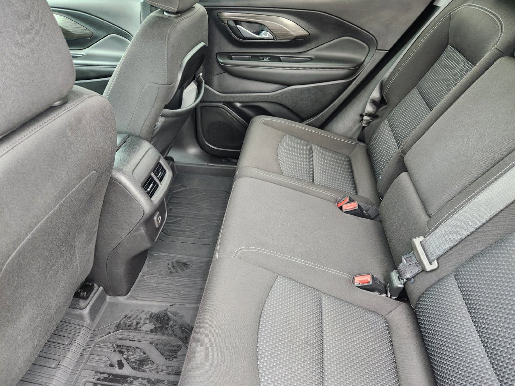 Used 2023 GMC Terrain SLE w/ Driver Convenience Package FWD image 29