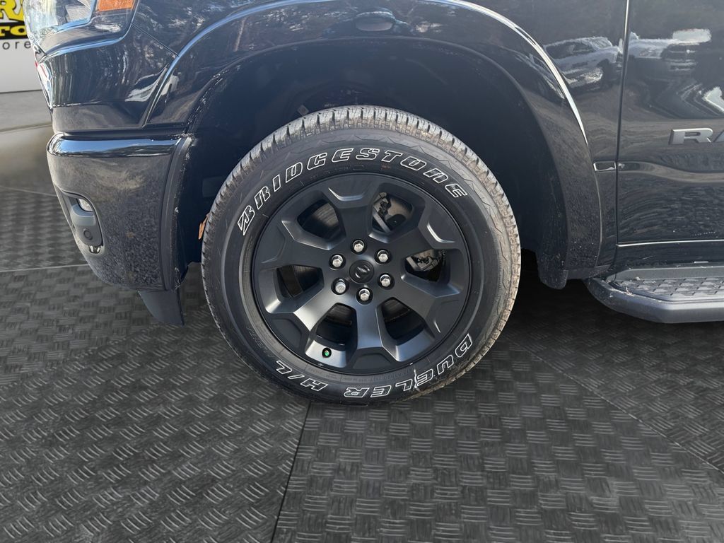 New 2025 RAM 1500 Big Horn AWD/4WD image 14