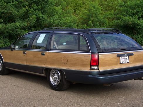 Used 1994 Chevrolet Caprice Classic RWD image 2