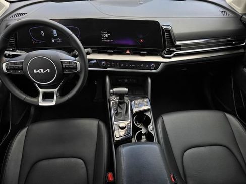 Used 2024 Kia Sportage EX FWD image 12