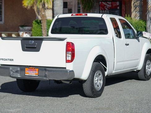 Used 2016 Nissan Frontier S image 9