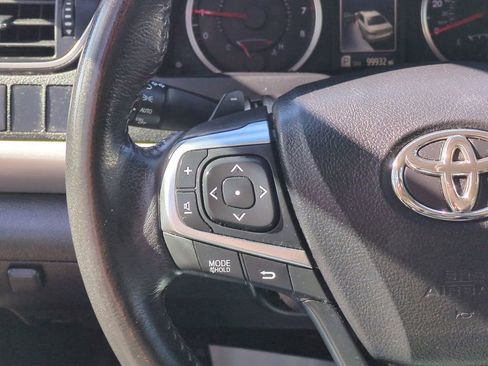 Used 2016 Toyota Camry SE image 23