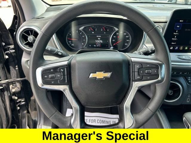 Used 2025 Chevrolet Blazer LT FWD image 15