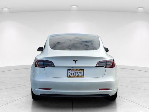 Used 2022 Tesla Model 3 RWD image 4