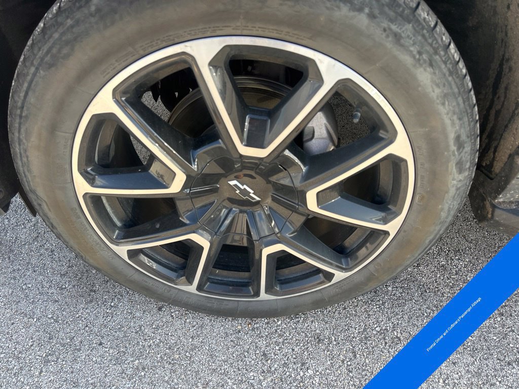 Used 2025 Chevrolet Tahoe RST w/ Comfort Package RWD image 18