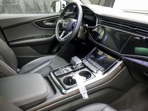 Used 2023 Audi Q8 Premium w/ Convenience Package image 37