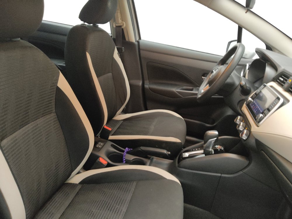 Used 2021 Nissan Versa SV FWD image 21