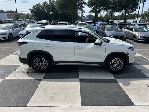 Used 2026 Volkswagen Tiguan S AWD/4WD image 3