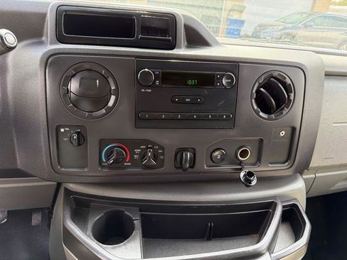 Used 2013 Ford E-150 and Econoline 150 image 42