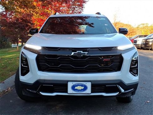 New 2026 Chevrolet Equinox RS image 2