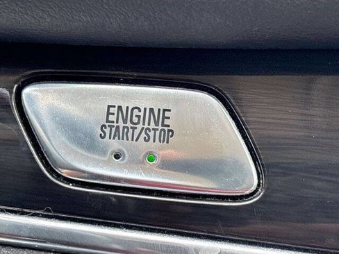 Used 2020 Buick Enclave Essence FWD image 17