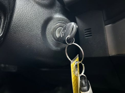 Certified 2023 Toyota Tacoma SR image 24