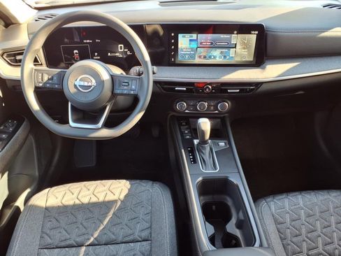 New 2025 Nissan Kicks SV w/ SV Premium Package image 11