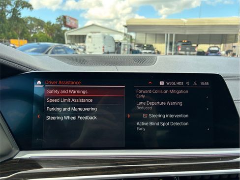 Used 2021 BMW X7 xDrive40i w/ Parking Assistance Package image 38