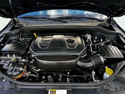 Used 2019 Jeep Grand Cherokee Laredo image 11