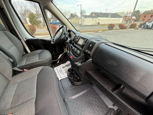 Used 2017 RAM ProMaster 1500 image 5