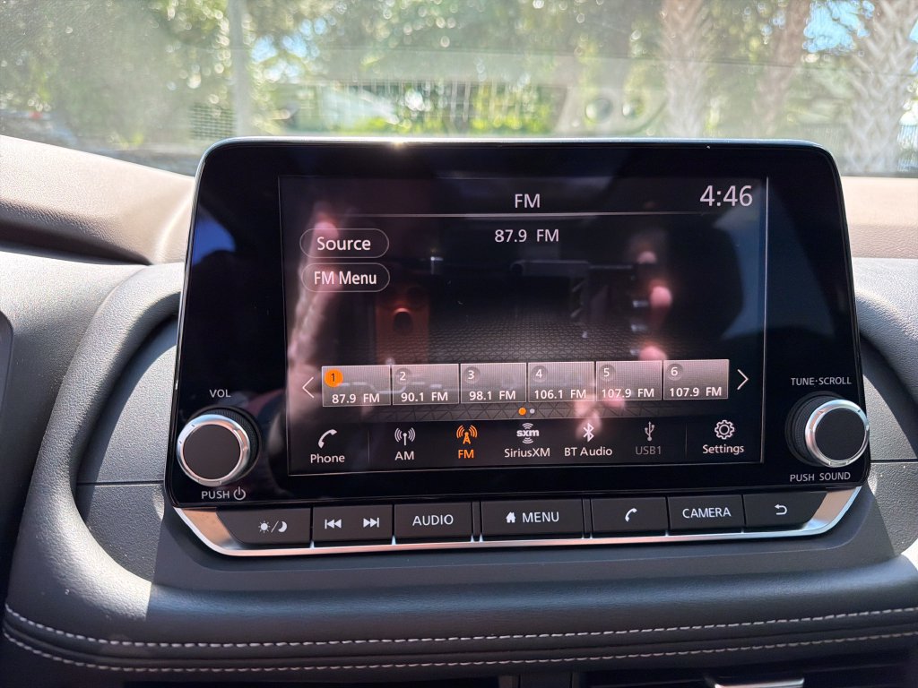 Used 2023 Nissan Rogue SV w/ SV Premium B Package FWD image 27