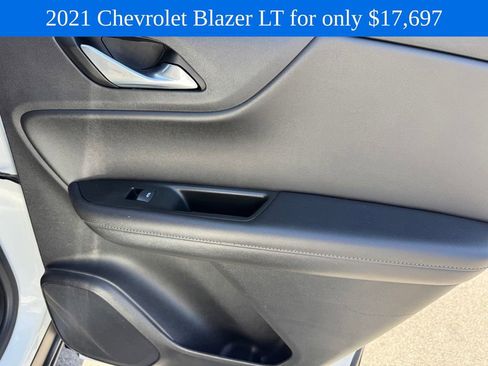 Used 2021 Chevrolet Blazer LT FWD image 12