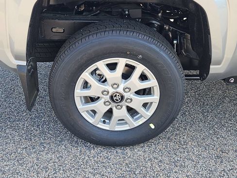 New 2026 Toyota Tacoma SR5 AWD/4WD image 5