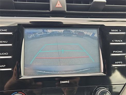 Used 2020 Toyota Camry SE image 26