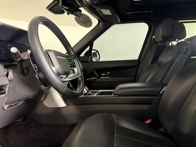 Certified 2023 Land Rover Range Rover SV AWD/4WD image 35