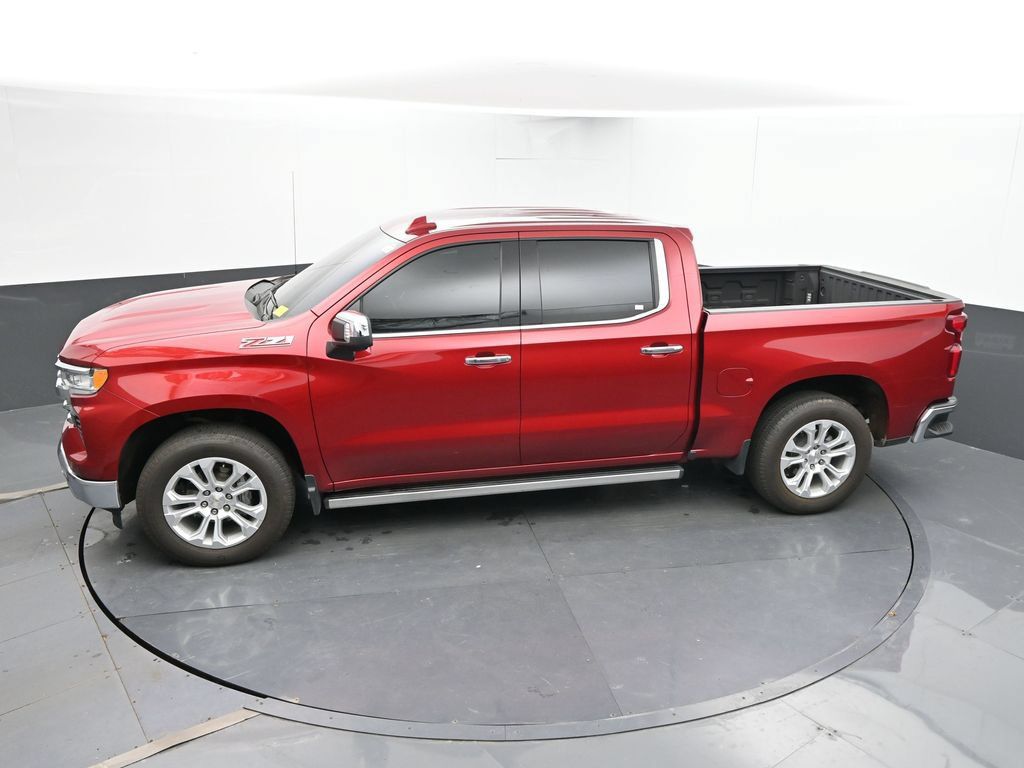 Used 2023 Chevrolet Silverado 1500 LTZ w/ Technology Package AWD/4WD image 34