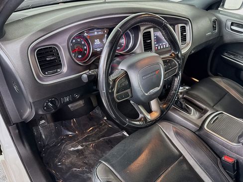 Used 2020 Dodge Charger SXT w/ Leather Interior Group image 23