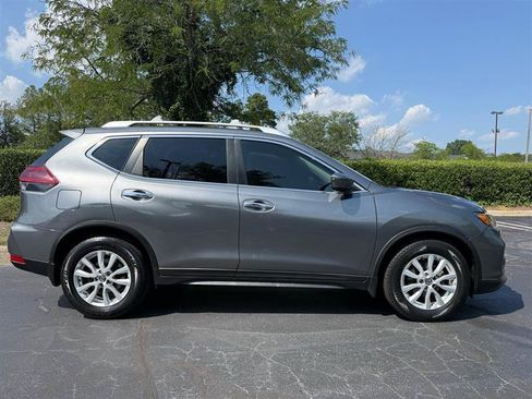 Used 2020 Nissan Rogue SV FWD image 5