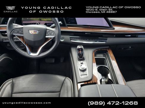 Certified 2024 Cadillac Escalade Premium Luxury w/ LPO, Floor Liner Package AWD/4WD image 27