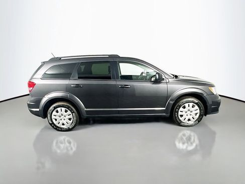 Used 2018 Dodge Journey SE image 8