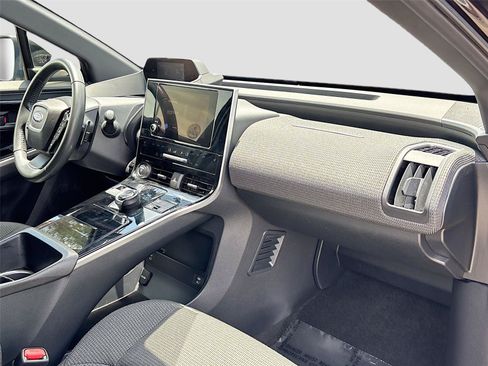 Used 2023 Subaru Solterra AWD image 29