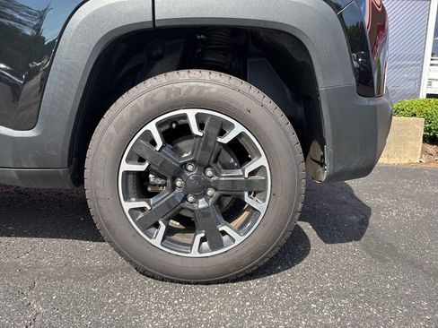 Used 2023 Jeep Renegade Trailhawk image 18