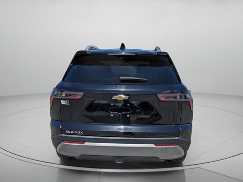 Used 2025 Chevrolet Equinox LT w/ Convenience Package II FWD image 7