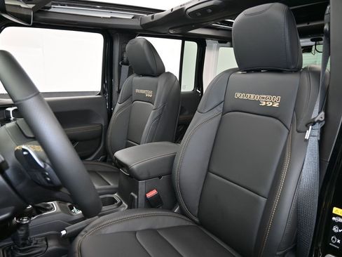 Used 2025 Jeep Wrangler Unlimited Rubicon 392 image 18