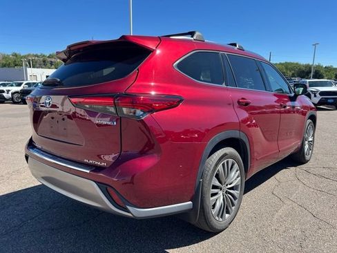 Used 2021 Toyota Highlander Platinum AWD/4WD image 5