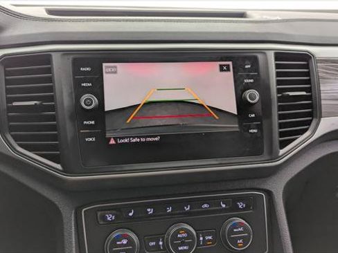 Used 2021 Volkswagen Atlas Cross Sport SE w/ Panoramic Sunroof Package FWD image 27