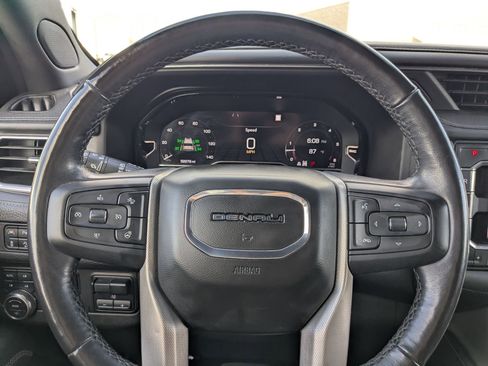 Used 2022 GMC Yukon XL Denali w/ Max Trailering Package AWD/4WD image 17
