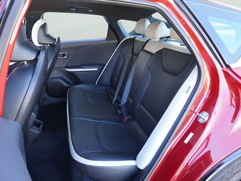 Used 2025 Kia K4 EX w/ GT-Line Premium Package FWD image 10