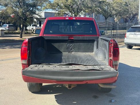 Used 2014 RAM 1500 Express RWD image 21