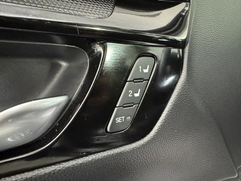 Used 2025 Honda CR-V EX-L image 41