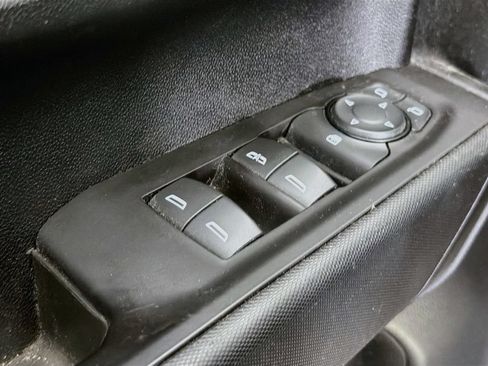 Used 2021 Chevrolet Silverado 1500 Custom RWD image 16