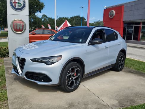 Used 2024 Alfa Romeo Stelvio Ti w/ Active Assist Plus Package image 2