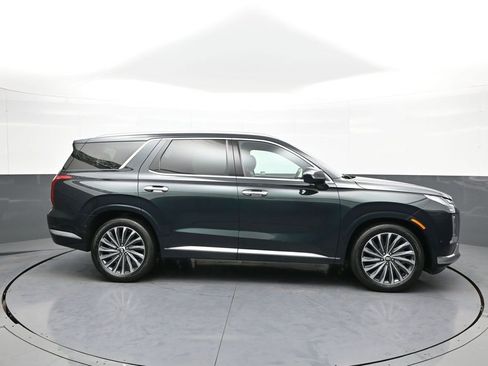 Used 2024 Hyundai Palisade Calligraphy image 5