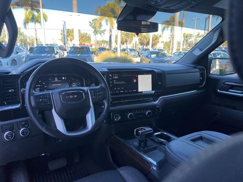 Used 2022 GMC Sierra 1500 Elevation image 13