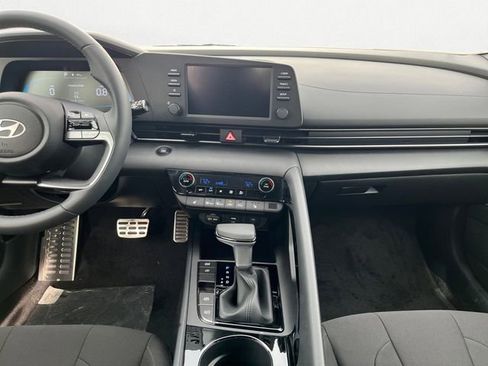 New 2026 Hyundai Elantra SEL Sport image 11