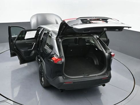 Certified 2022 Toyota RAV4 LE image 51