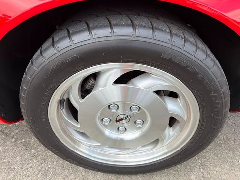 Used 1994 Chevrolet Corvette Coupe RWD image 31